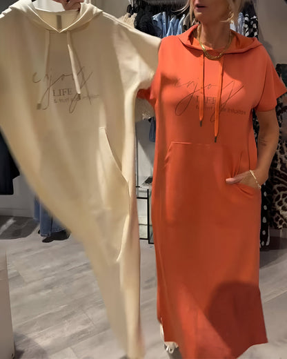 Saskia™ | Bekväm Sommarklänning med Huva